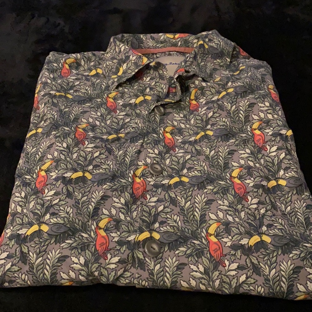 Tommy Bahama short sleeve dress shirt with Toucans.